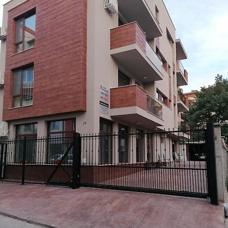 Дунав Билдингс Pleven Exterior photo